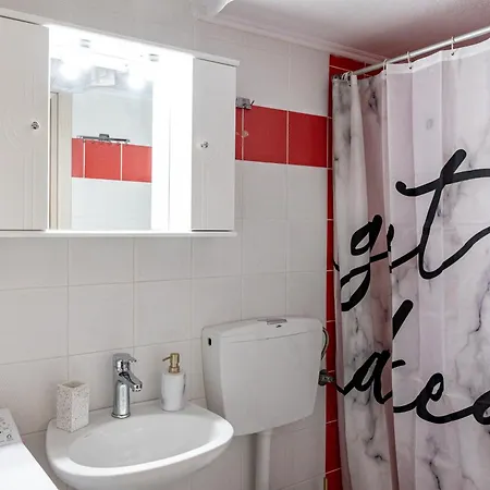 Teo Apartment *