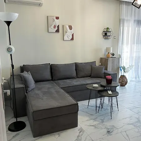 Teo Apartament Nea Iraklitsa